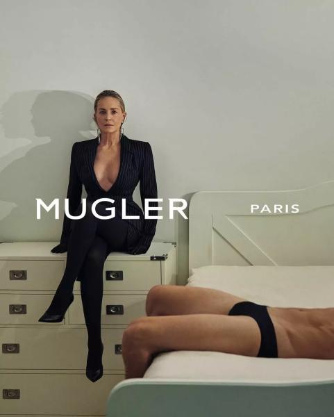 Шэрон Стоун снялась в горячей рекламной фотосессии
Шэрон Стоун снялась в горячей рекламной фотосессии