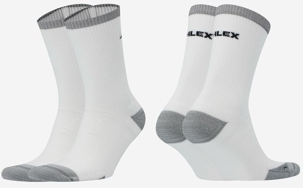 В чем бегать летом: подборка стильной спортивной одежды В чем бегать летом: подборка стильной спортивной одежды