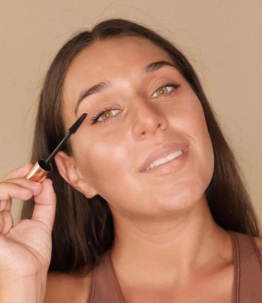 Как сделать кожу сияющей: мастер-класс по макияжу, фото
Как сделать кожу сияющей: мастер-класс по макияжу, фото