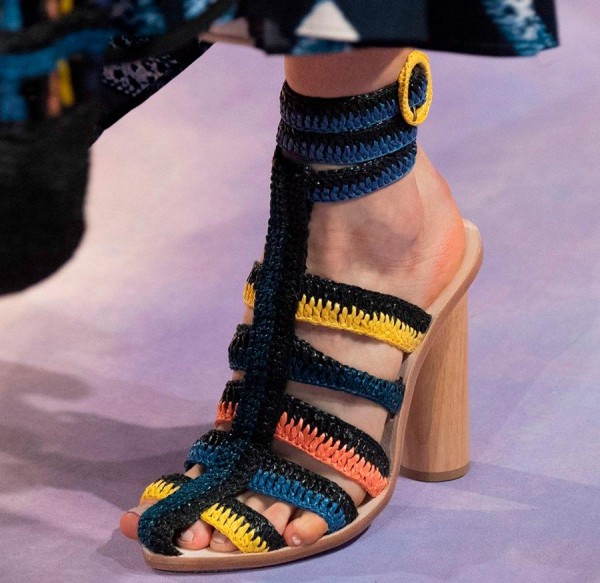 Модные босоножки на лето 2020 Модные босоножки на лето 2020