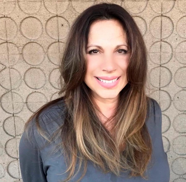 Как убрать возраст с помощью прически: советы и модные идеи Как убрать возраст с помощью прически: советы и модные идеи