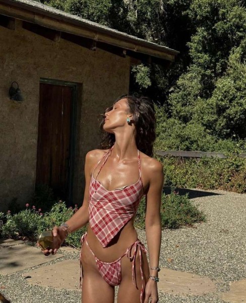 Как выбрать купальник по фигуре: советы стилиста, которые работают