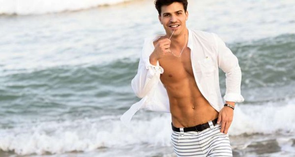 Панамка и шорты: что еще должно быть в летней отпускной капсуле мужчины Панамка и шорты: что еще должно быть в летней отпускной капсуле мужчины