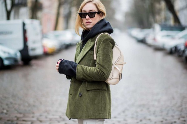 В тонкий или широкий рубчик: как носить вельвет этой зимой, советы стилиста В тонкий или широкий рубчик: как носить вельвет этой зимой, советы стилиста