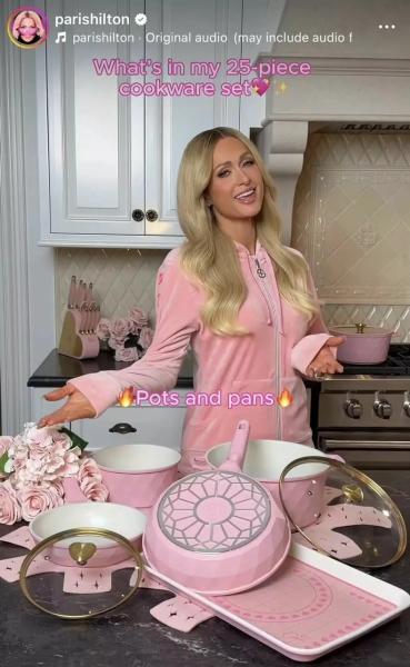 
                Пэрис Хилтон повторила свой фирменный образ из 2000-х            