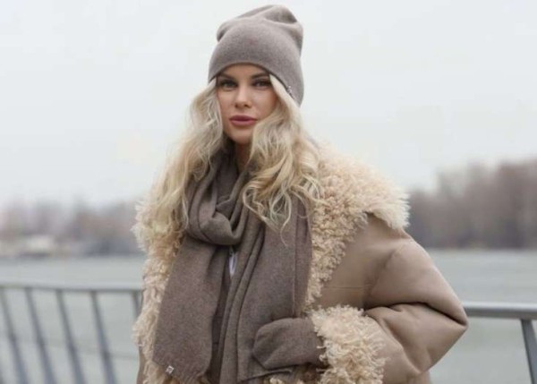 Мода по-зимнему: гармоничное сочетание шапки и шарфа Мода по-зимнему: гармоничное сочетание шапки и шарфа