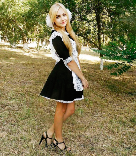 Красивые школьницы и красавица навсегда Красивые школьницы и красавица навсегда