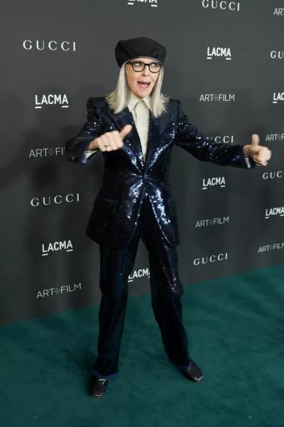 Шляпы, костюмы, жилеты с мужского плеча: ДНК стиля Дайан Китон
Шляпы, костюмы, жилеты с мужского плеча: ДНК стиля Дайан Китон