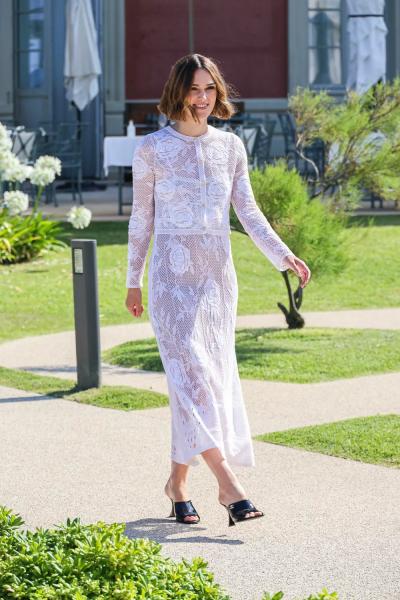 Кружево в тренде: как его носит Кира Найтли
Кружево в тренде: как его носит Кира Найтли