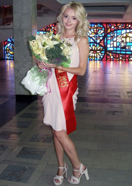 Красивые школьницы и красавица навсегда Красивые школьницы и красавица навсегда