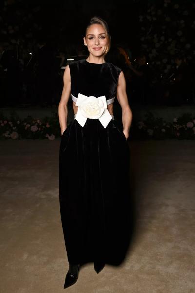 
                От Оливии Палермо до Памелы Андерсон: самые хорошо одетые знаменитости сентября            