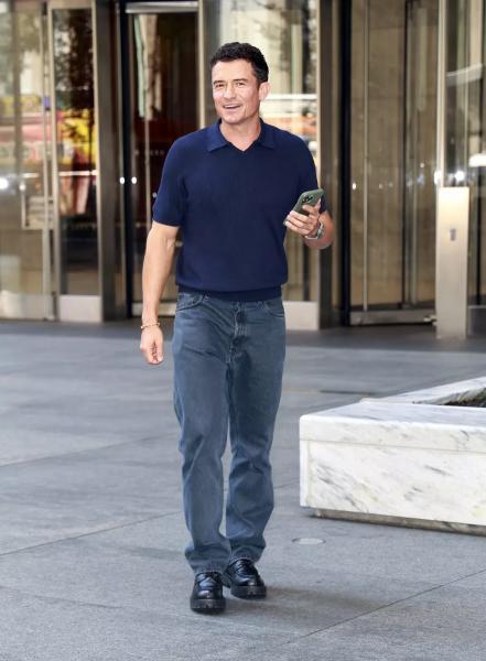 Мужской стиль: осенний гардероб Орландо Блума
Мужской стиль: осенний гардероб Орландо Блума