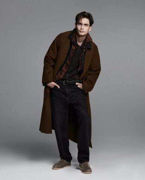 Наталья Водянова снялась в рекламе российского бренда с парнем-моделью с аутизмом
Наталья Водянова снялась в рекламе российского бренда с парнем-моделью с аутизмом