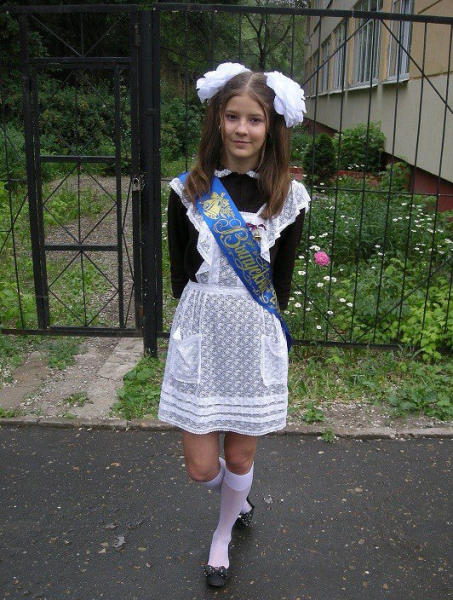 Красивые школьницы и красавица навсегда Красивые школьницы и красавица навсегда