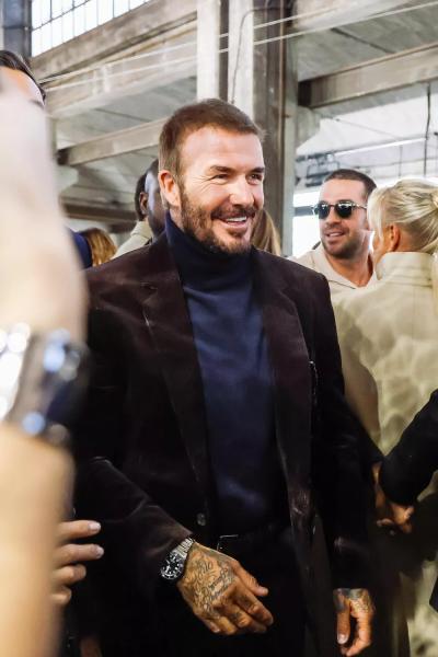 Дэвид Бекхэм появился на публике с новой прической
Дэвид Бекхэм появился на публике с новой прической