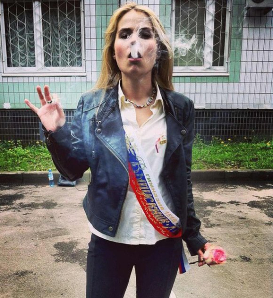 Красивые школьницы и красавица навсегда Красивые школьницы и красавица навсегда