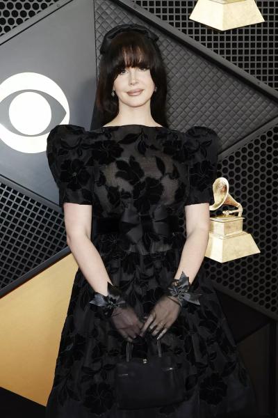 
                Девичий кэжуал и голливудский гламур: ДНК стиля Ланы Дель Рей            