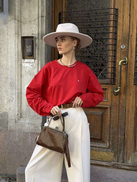 Фактура, цвет, размер: как выбрать идеальную сумку для осеннего образа Фактура, цвет, размер: как выбрать идеальную сумку для осеннего образа