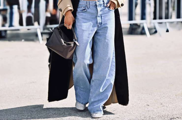 Главный герой осени — джинсы: как носить модные модели в этом сезоне Главный герой осени — джинсы: как носить модные модели в этом сезоне