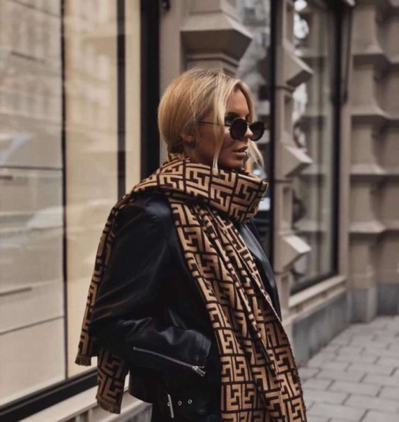 Шарфы, которые взорвали подиумы: 5 идей для шикарных образов