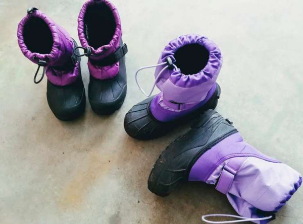 Туфли, кроссовки и сапоги: 5 моделей обуви, которые пригодятся в учебном году Туфли, кроссовки и сапоги: 5 моделей обуви, которые пригодятся в учебном году